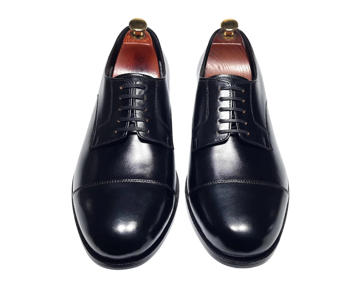 Capteo-black-1.webp
