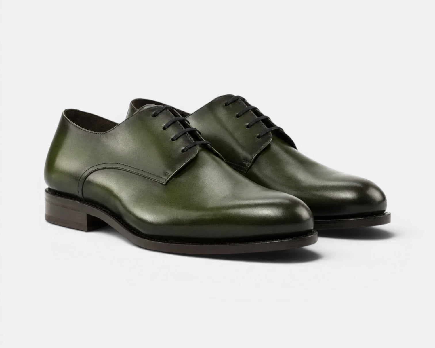 Forest_green_204b8f75-d05b-4b07-818c-889fb80a582e.webp