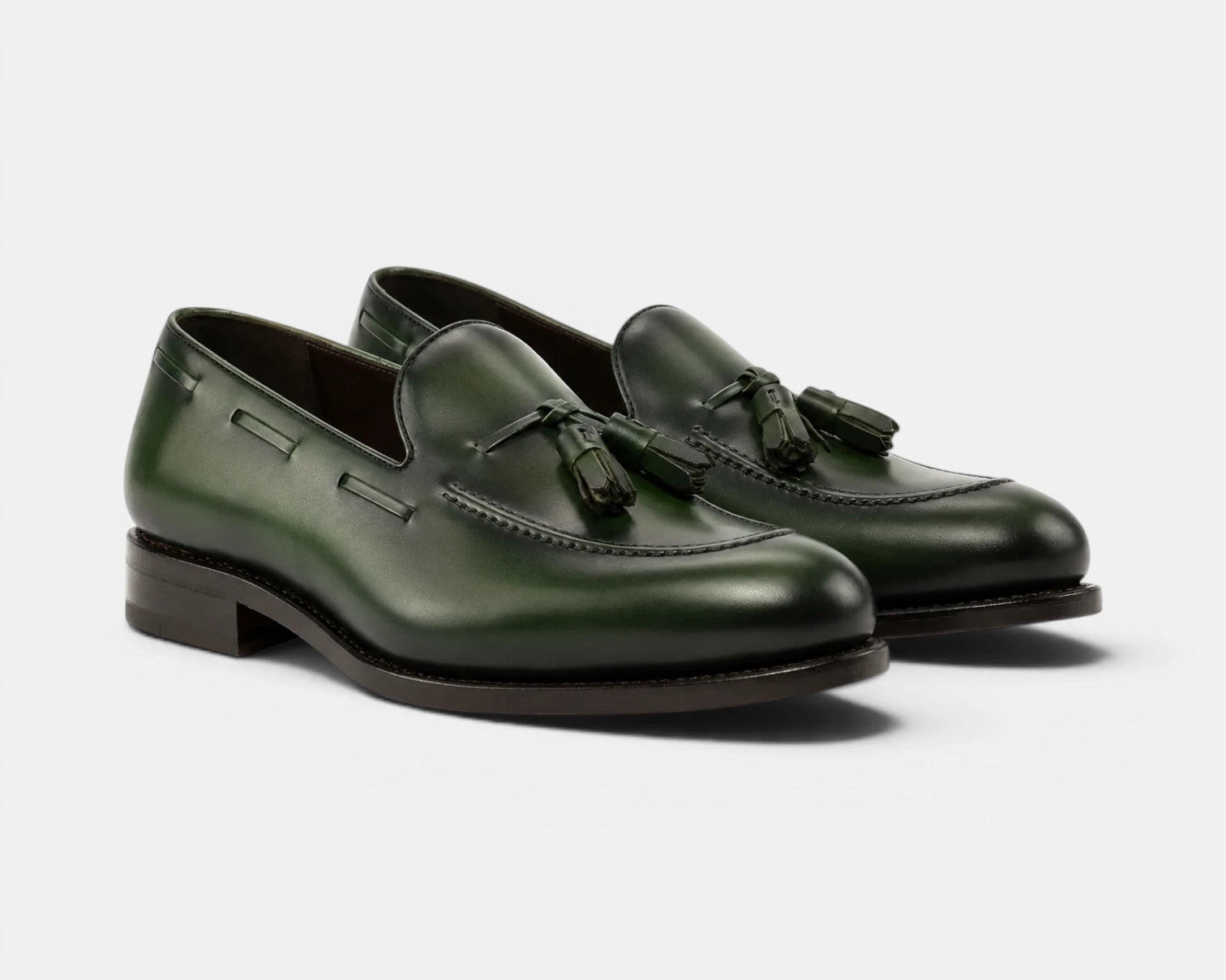 Forest_green_5652c3f3-3297-4137-a689-3702fde029ee.webp