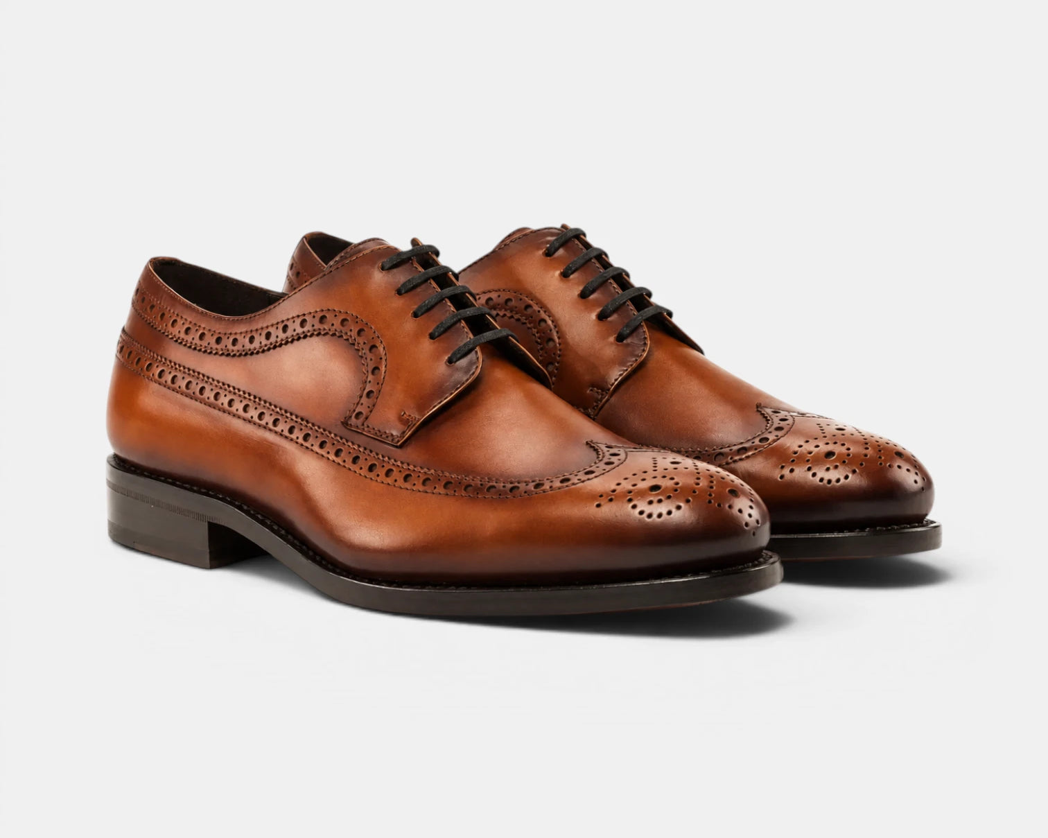 Medium_browncognac_aa4a0be4-ae85-48ae-93ca-ae7ec312eb02.webp