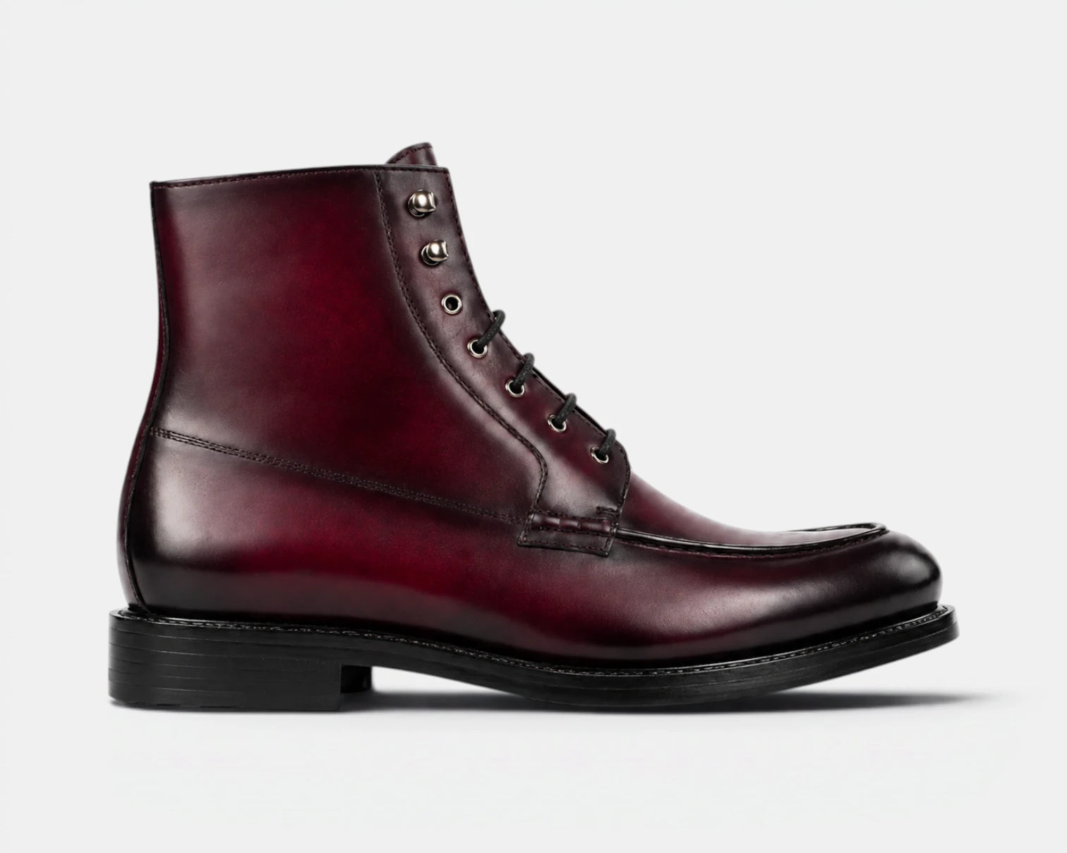 Moc_boots_Burgundy_Oxblood_1_26637222-018e-4e5e-9814-7318a478a534.webp