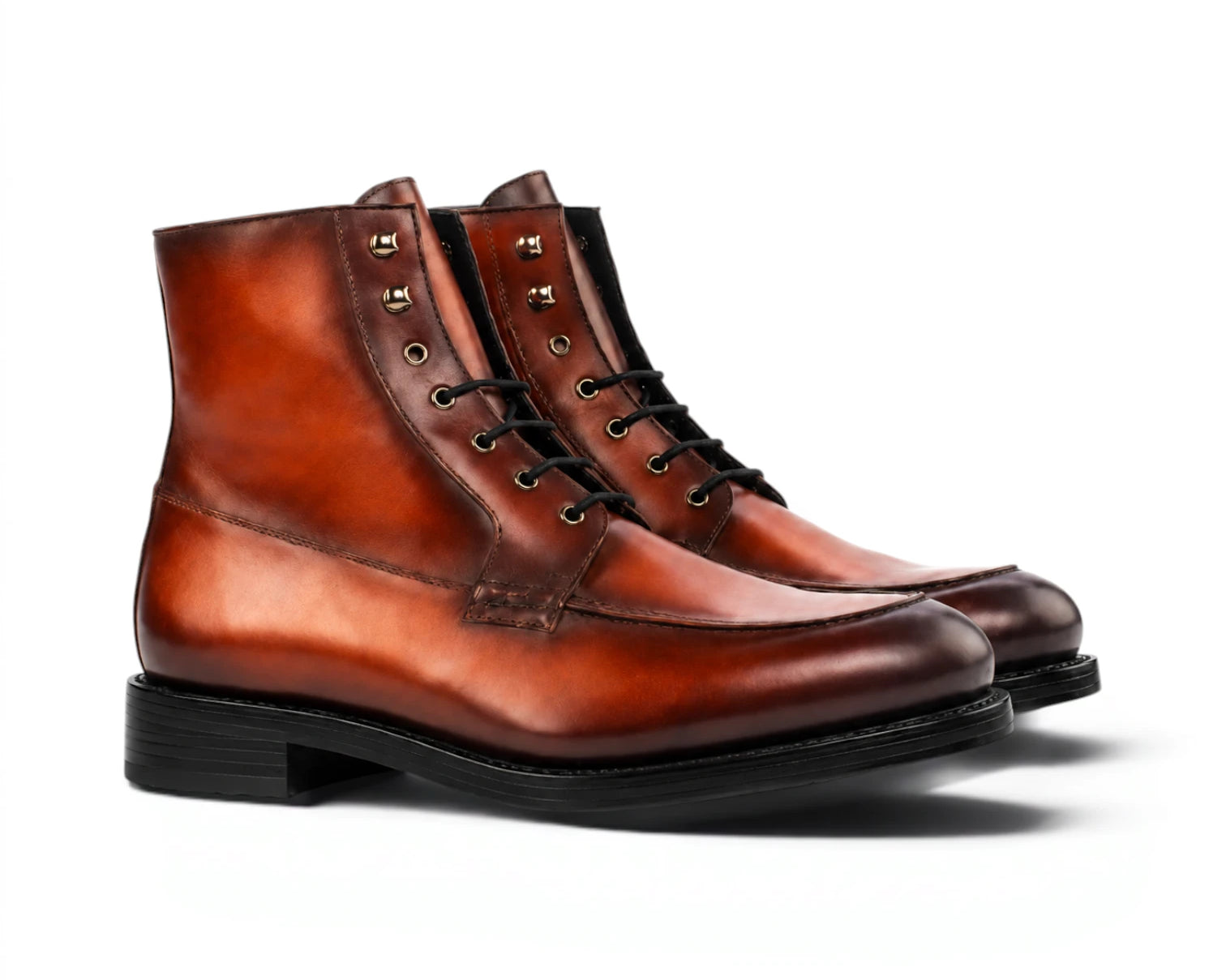 Moc_boots_Medium_brown_Cognac_2_1f8aff00-23ad-4c11-a9c1-0f7da23df9d2.webp