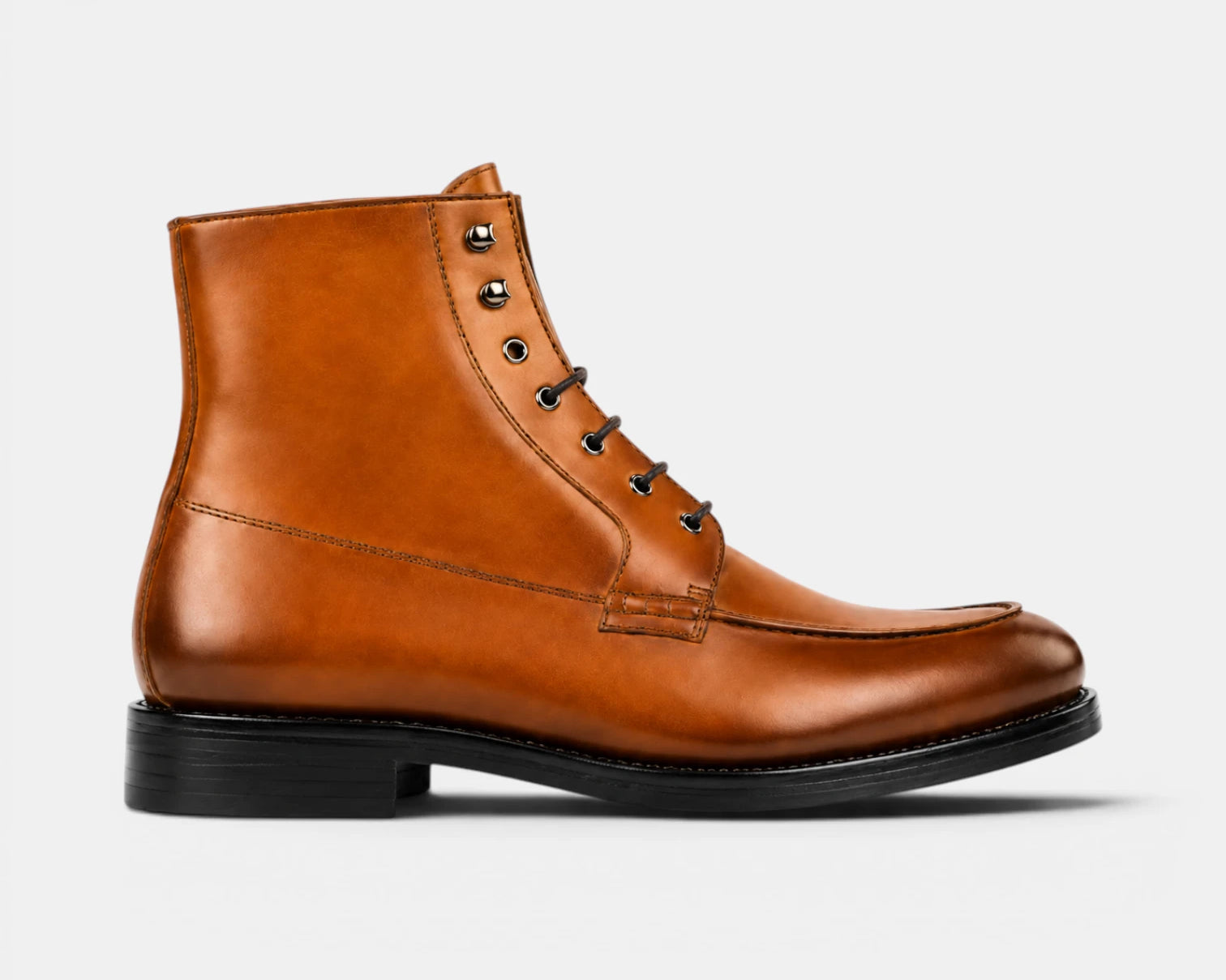 Moc_boots_Tan_2_cfada8fa-3cee-45f9-9978-c9a33fb8ddbb.webp