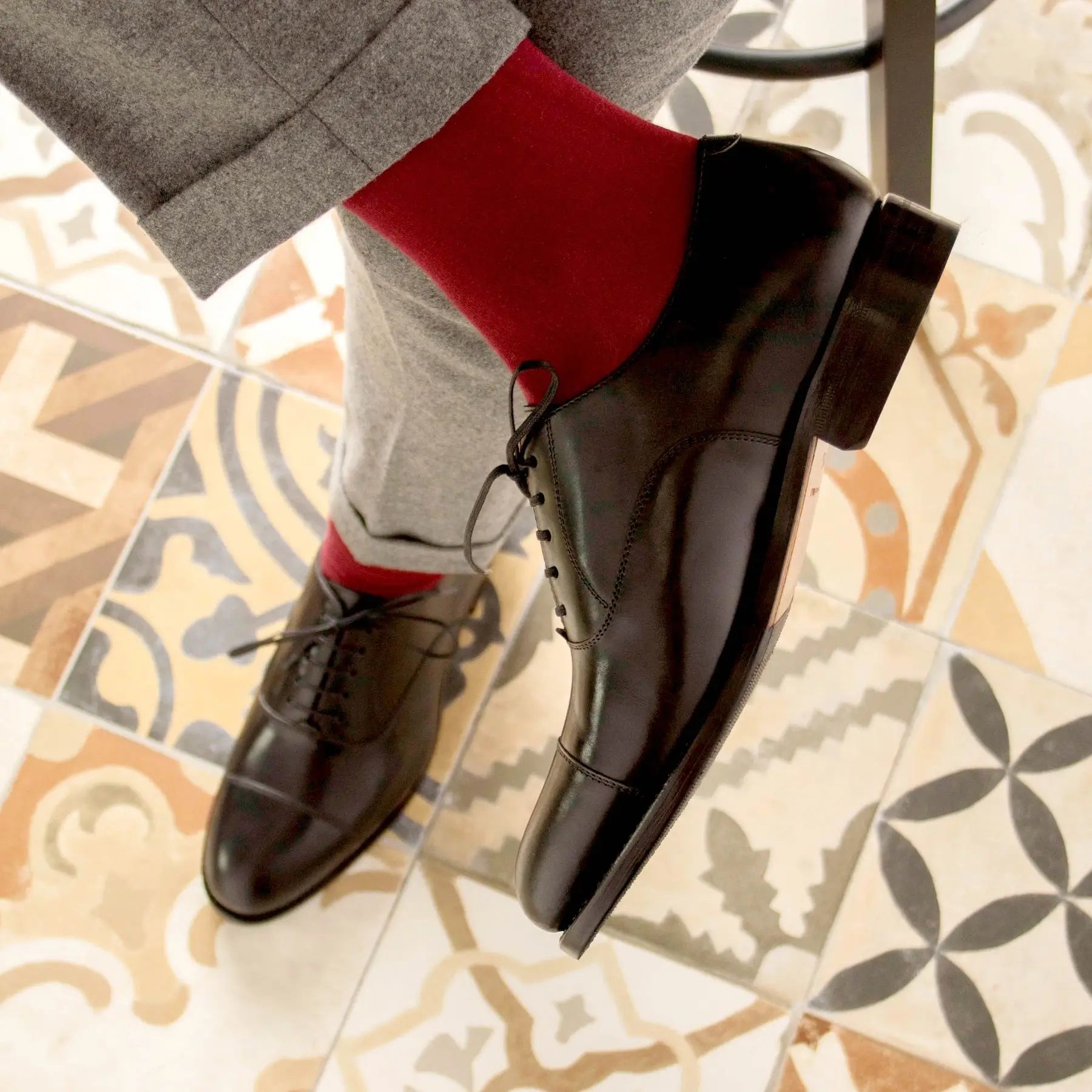 Black Oxford Cap Toe