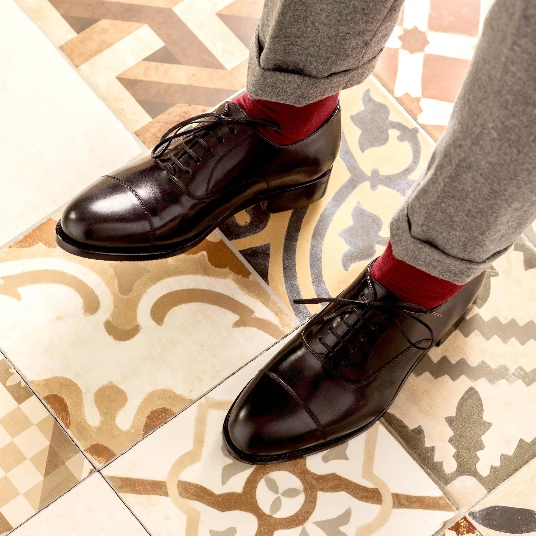 Black Oxford Cap Toe