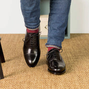 Black Oxford Cap Toe