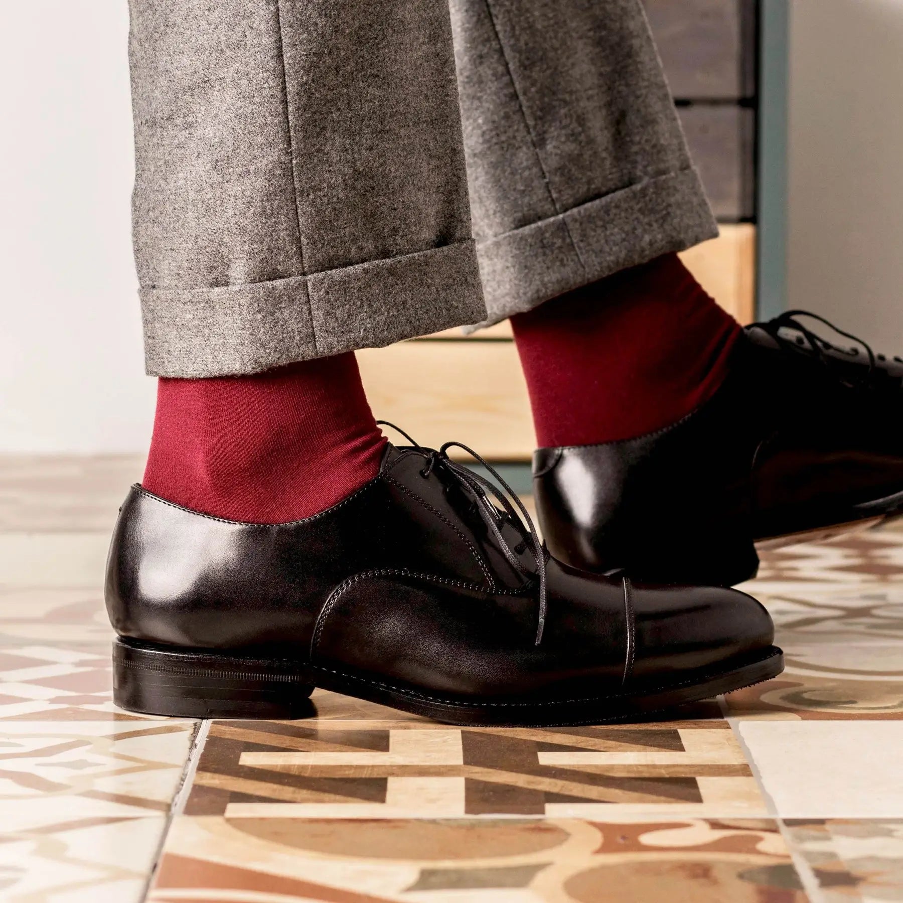 Black Oxford Cap Toe